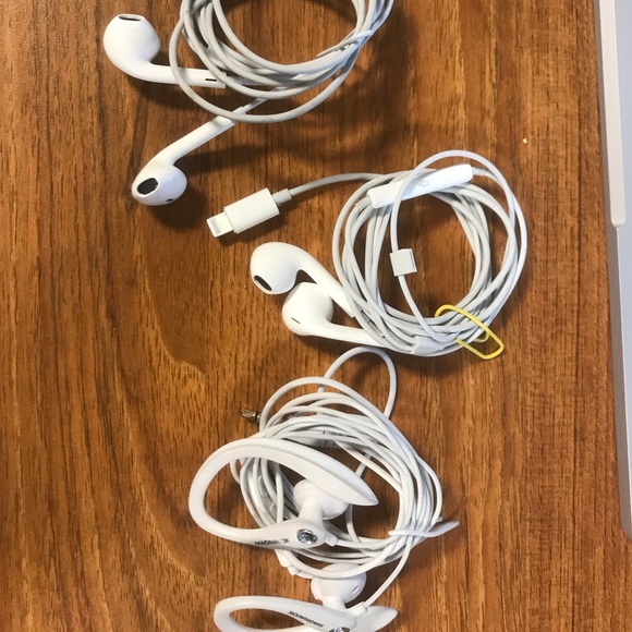 Headphone bundle - Picture 1 of 1